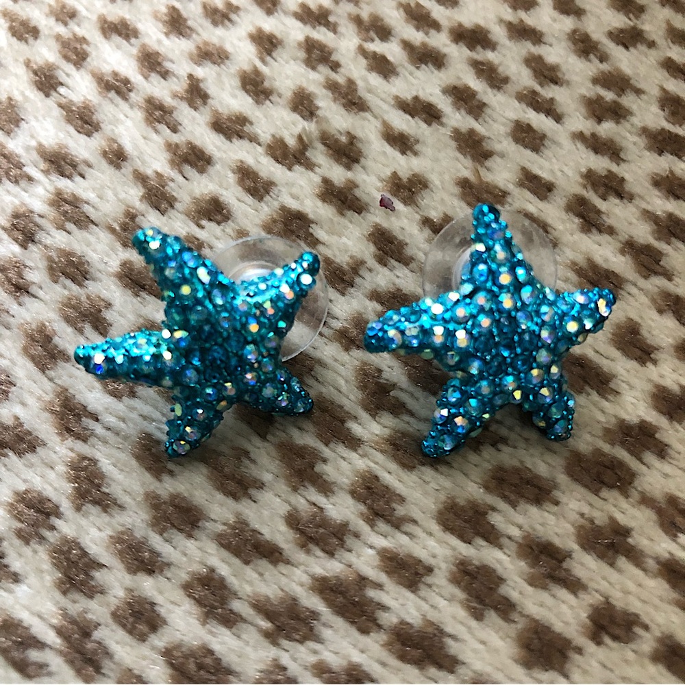 Starfish earrings 🐠